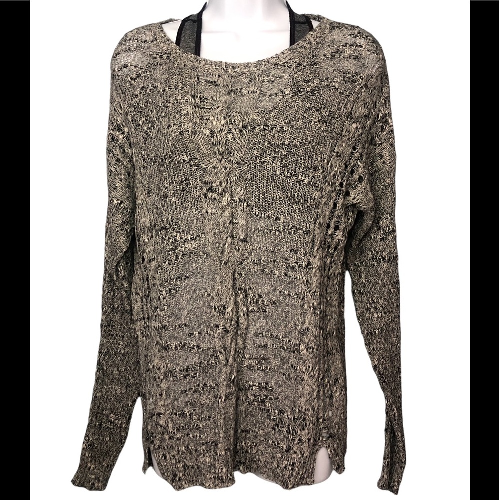 Feel the piece sweater